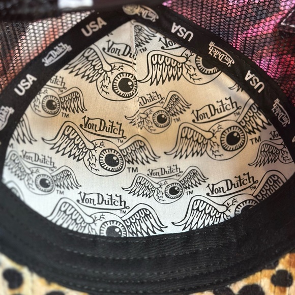 Von Dutch Animal Print Trucker Hat - Picture 8 of 12